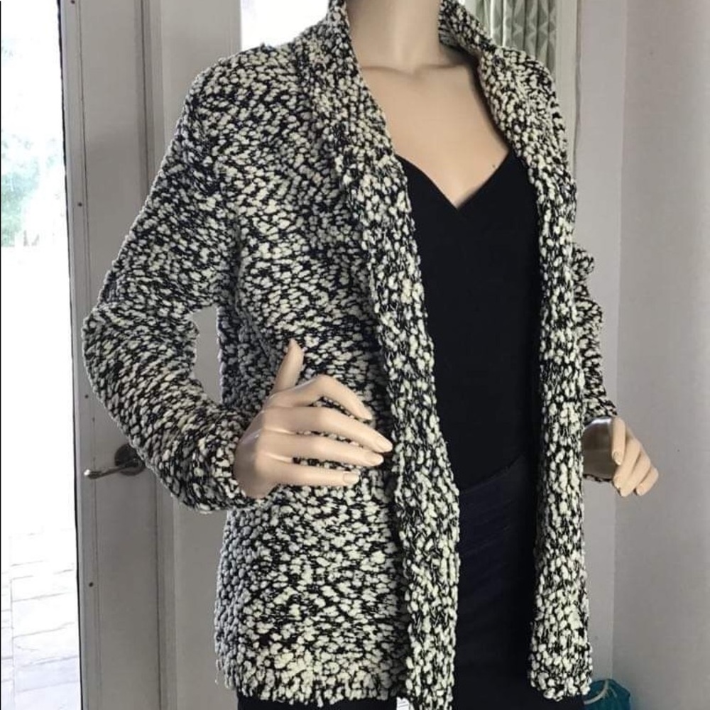 BLACK IVORY CARDIGAN - Picture 11 of 12